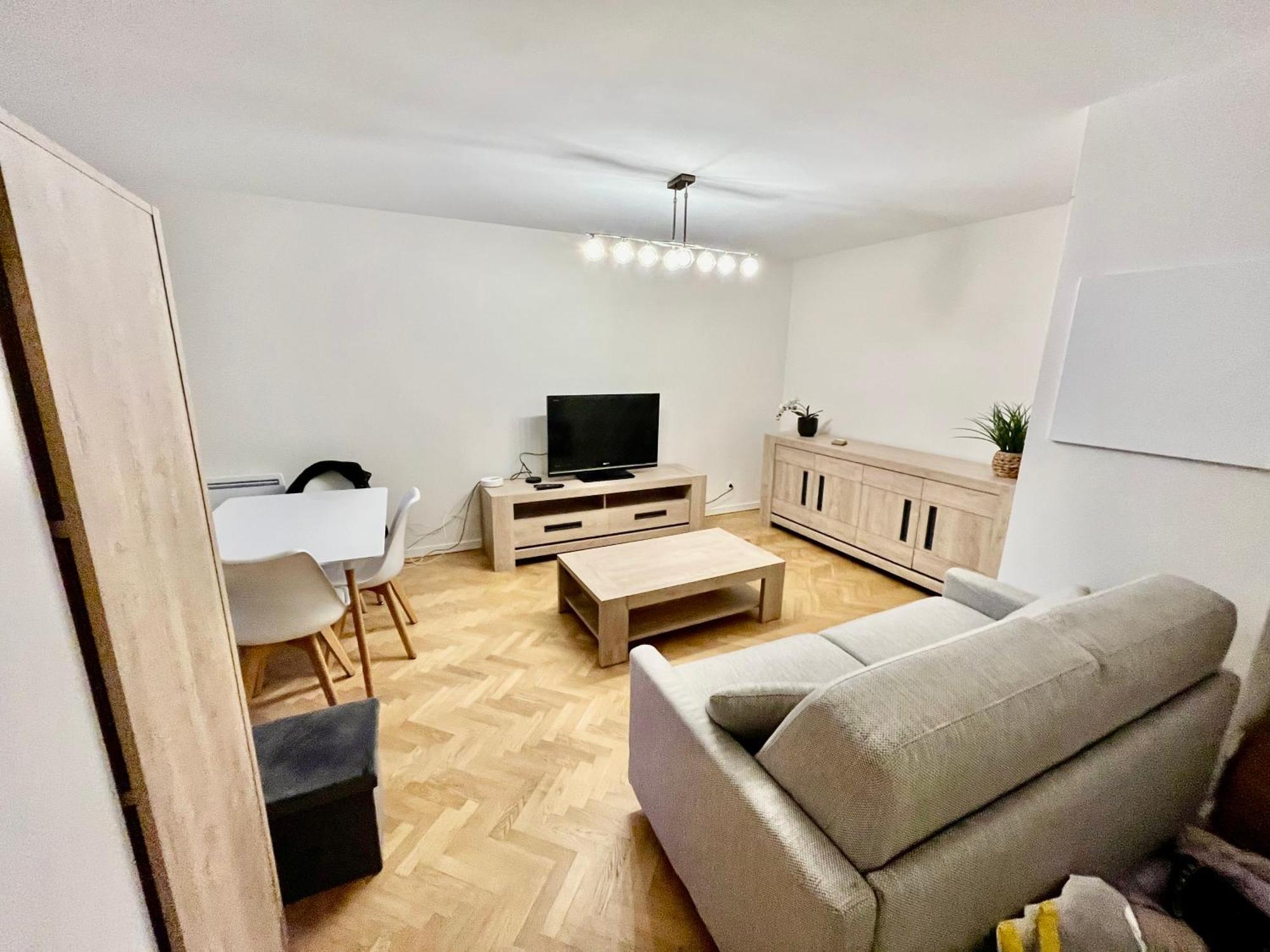 Le Sept Avec Parking, Transfert Apartment Vaires-sur-Marne Exterior foto